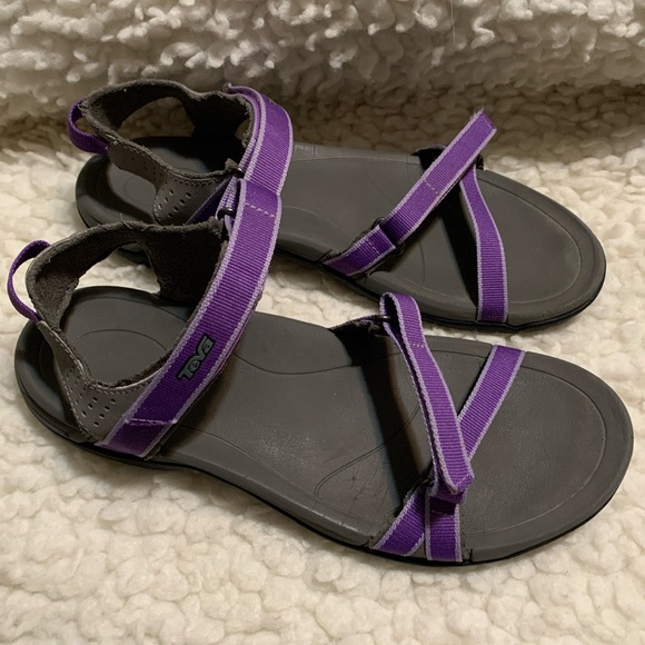 Teva Verra Sandals, size 9.5 - Picture 3 of 7